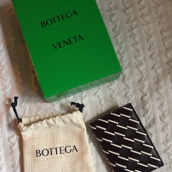 Bottega Veneta RARE Intrecciato Flap Card Case - Picture 7 of 7